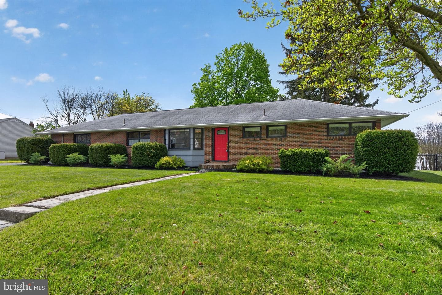 141 Siegfried Avenue photo 5