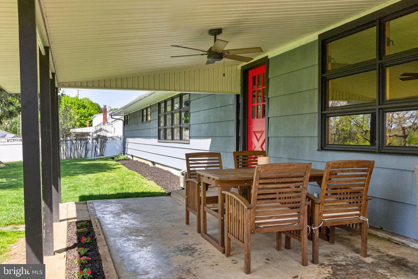 141 Siegfried Avenue photo 8