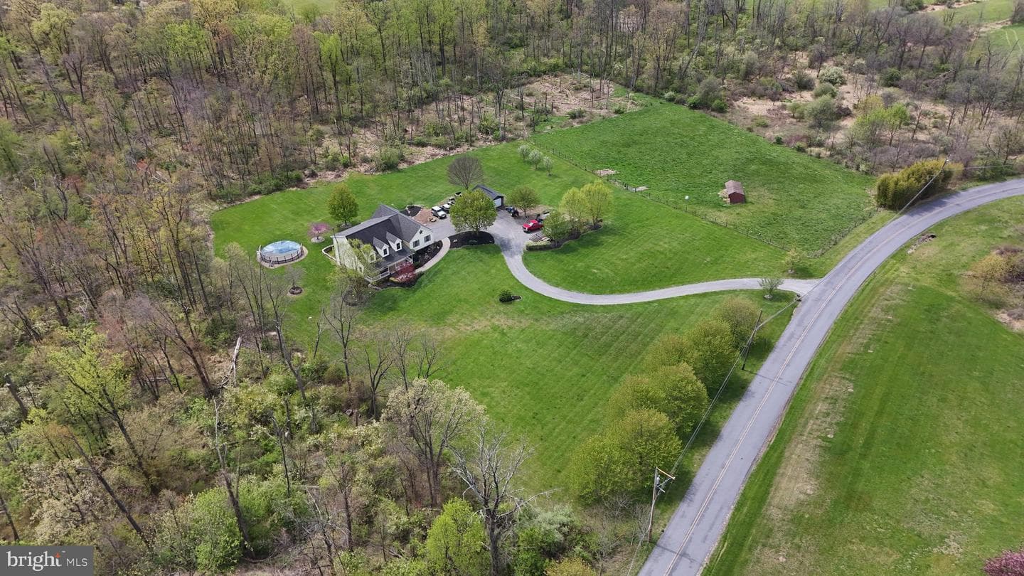 725 Buttermilk Road photo 2