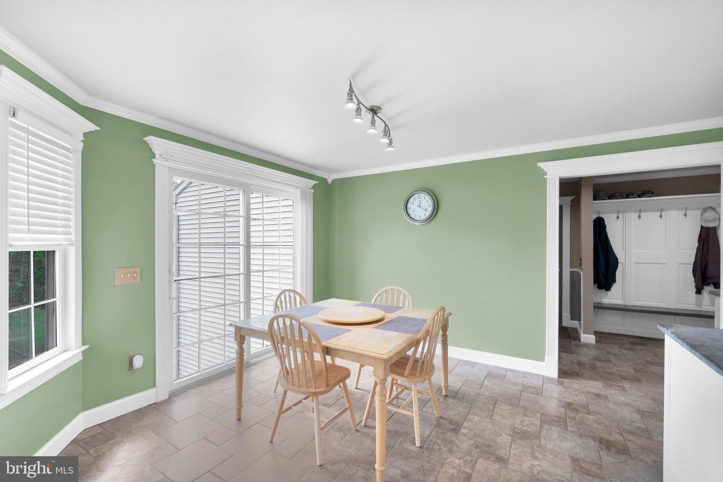 725 Buttermilk Road photo 21