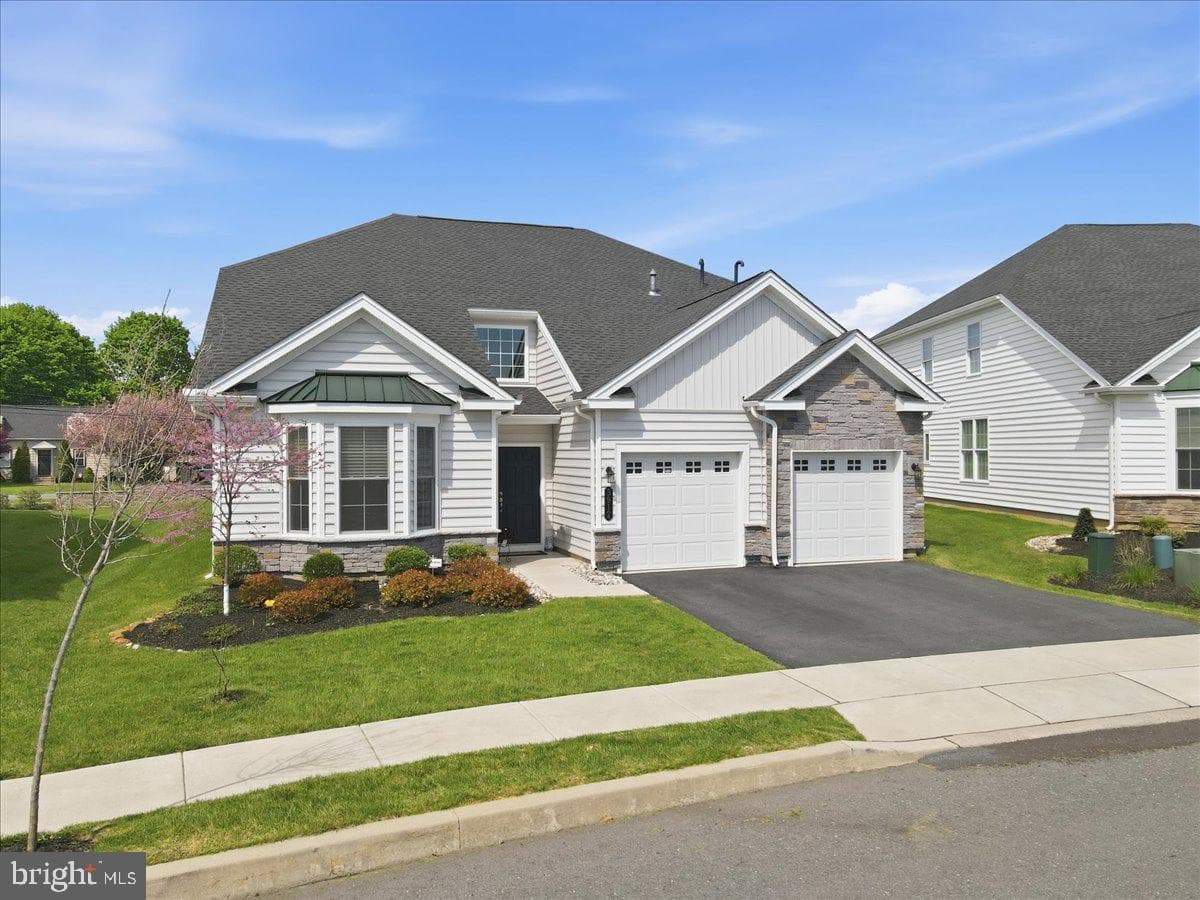 3912 Independence Drive photo 4