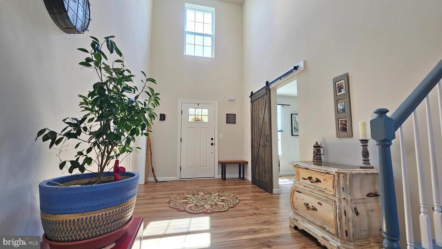 2645 Longridge Drive photo 4