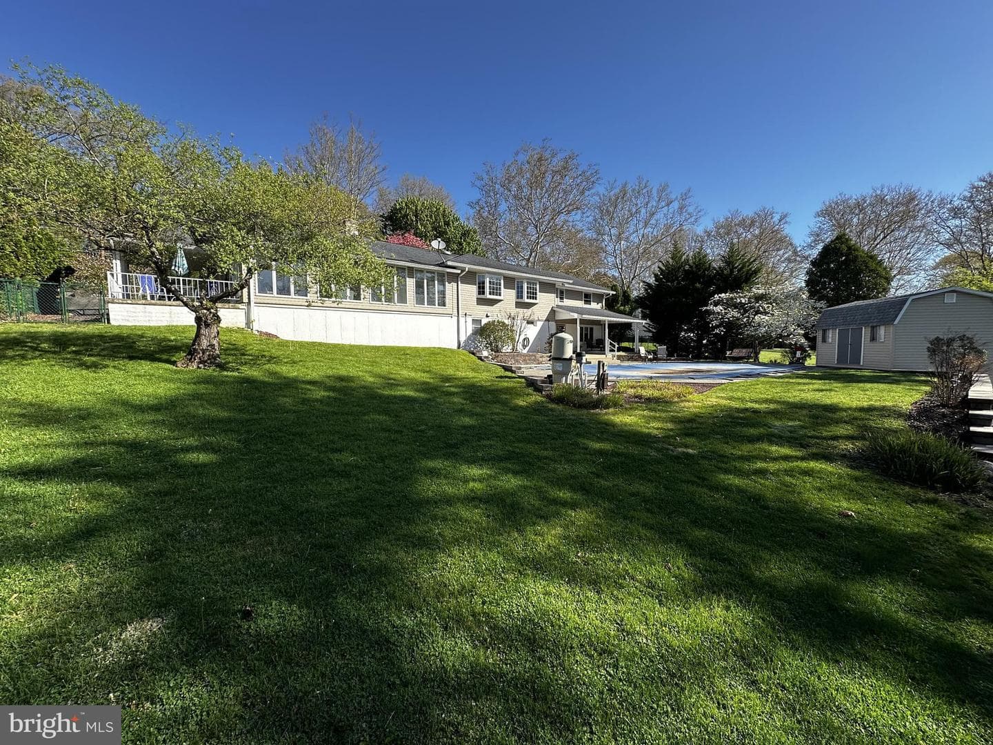 3564 Southwood Drive photo 4