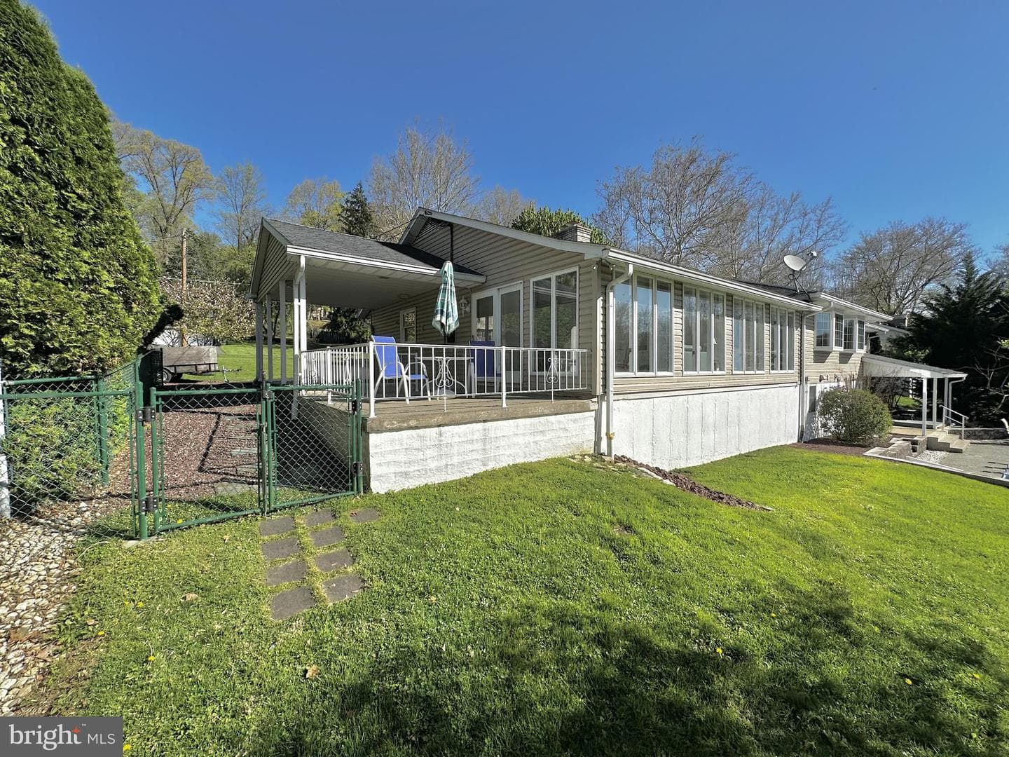 3564 Southwood Drive photo 8