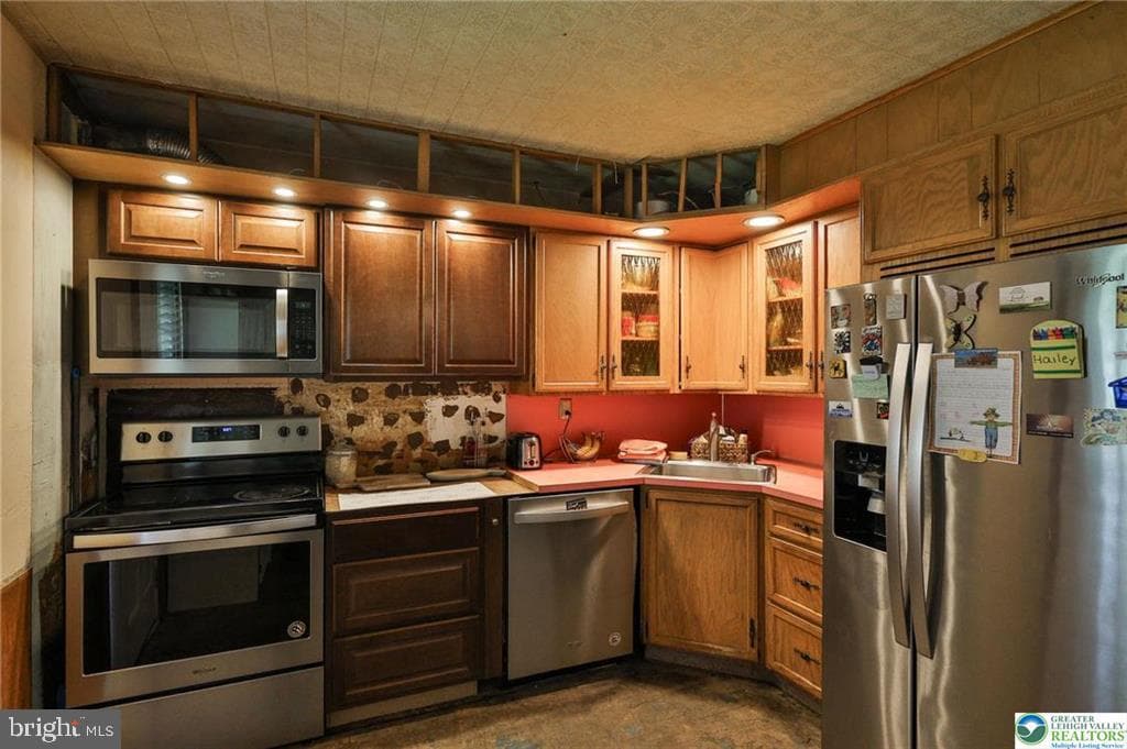 3033 Mission Road photo 16