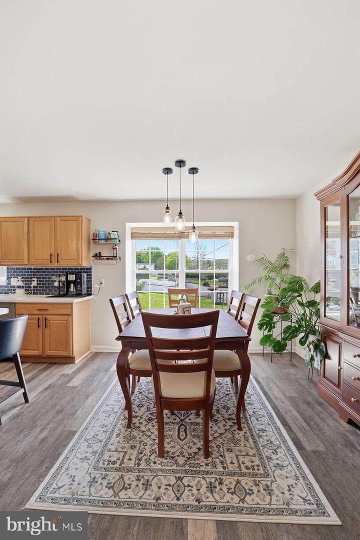 215 Birch Street photo 15