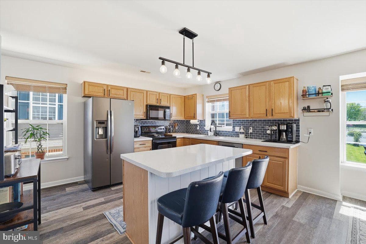 215 Birch Street photo 21