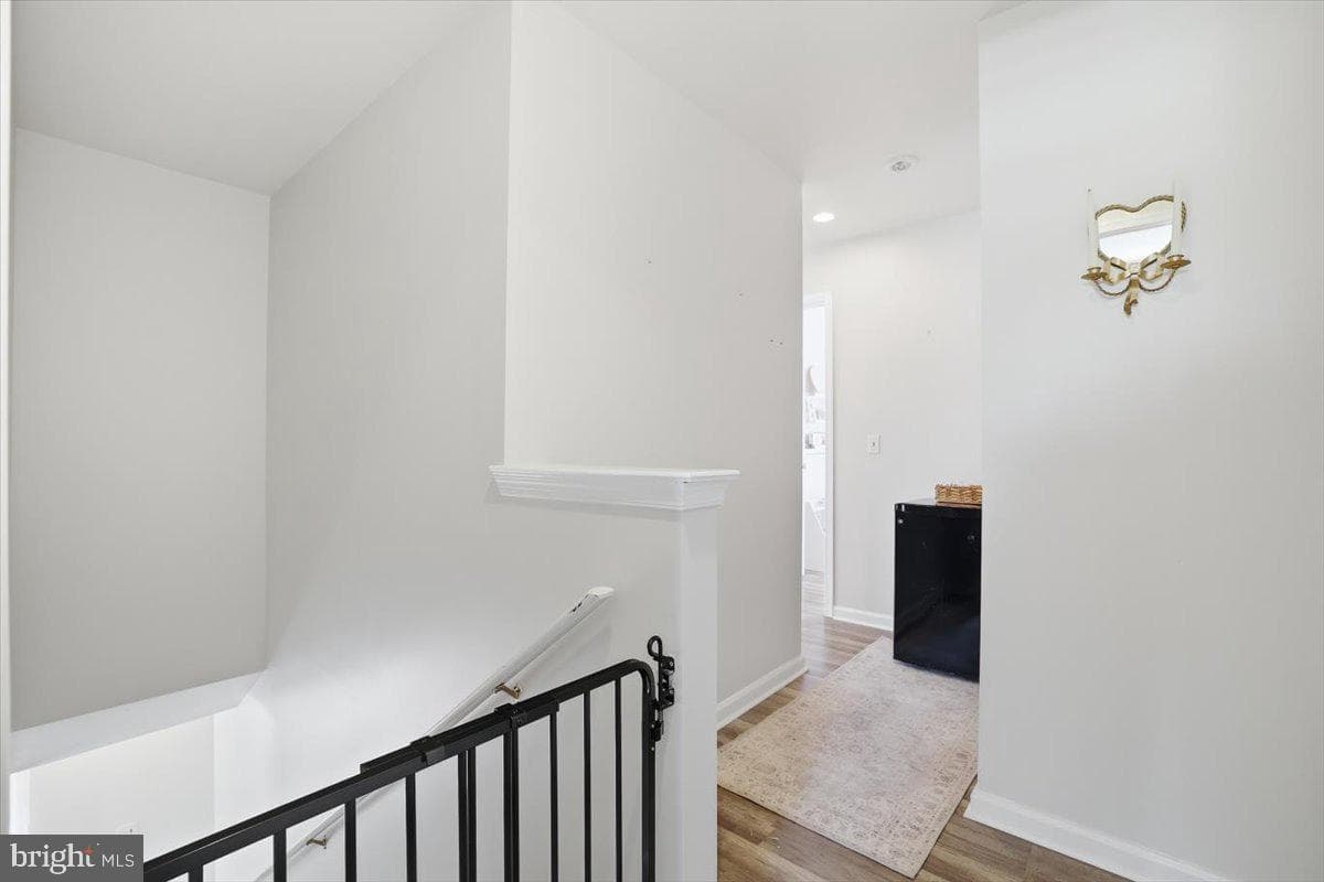 215 Birch Street photo 27