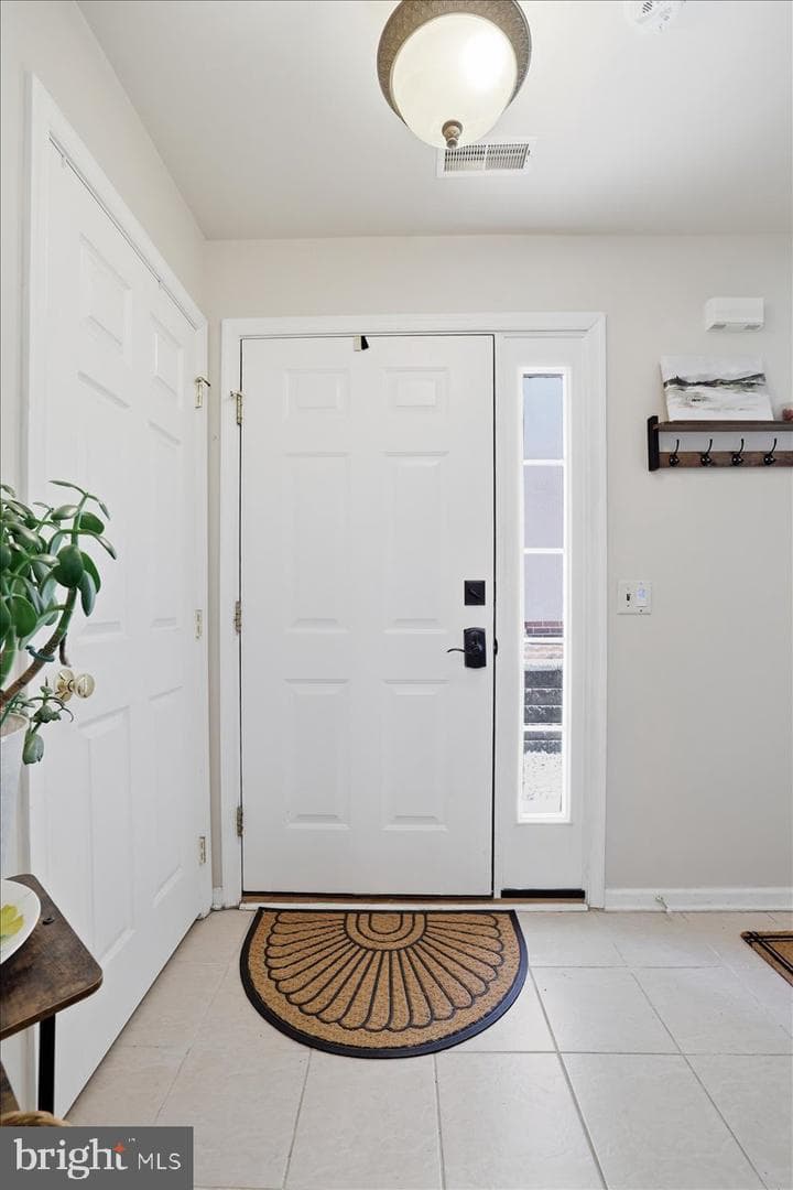 215 Birch Street photo 3