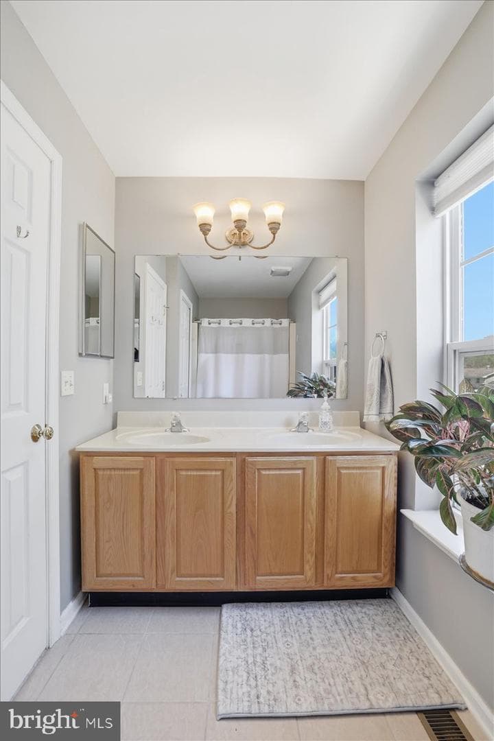 215 Birch Street photo 31