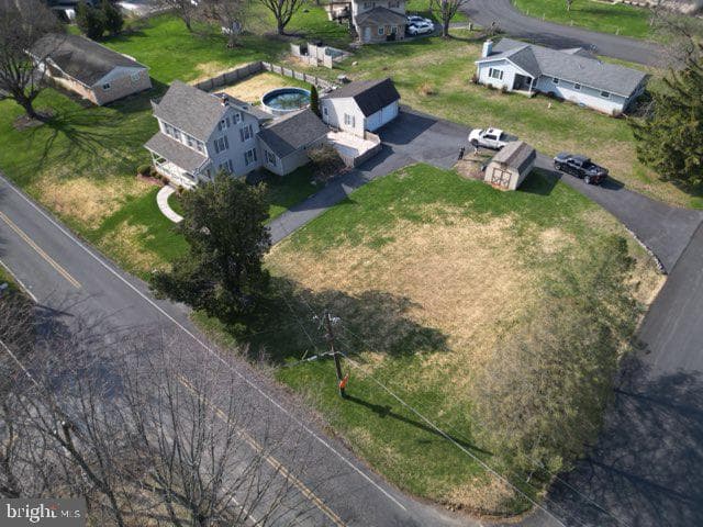 4190 Hecktown Road photo 3
