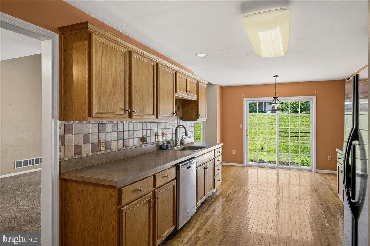 1314 Lindenwood Lane photo 23