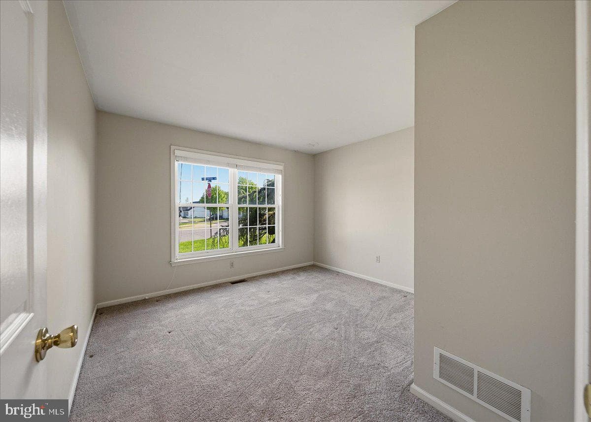 1314 Lindenwood Lane photo 6
