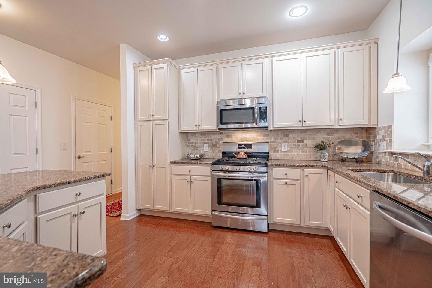 6706 Federal Drive photo 7