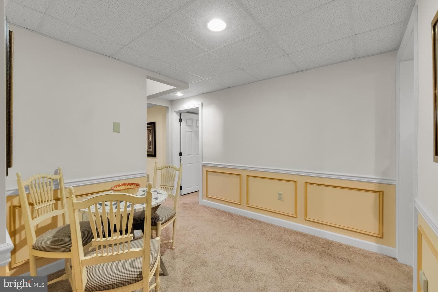 1860 Rosewood photo 43