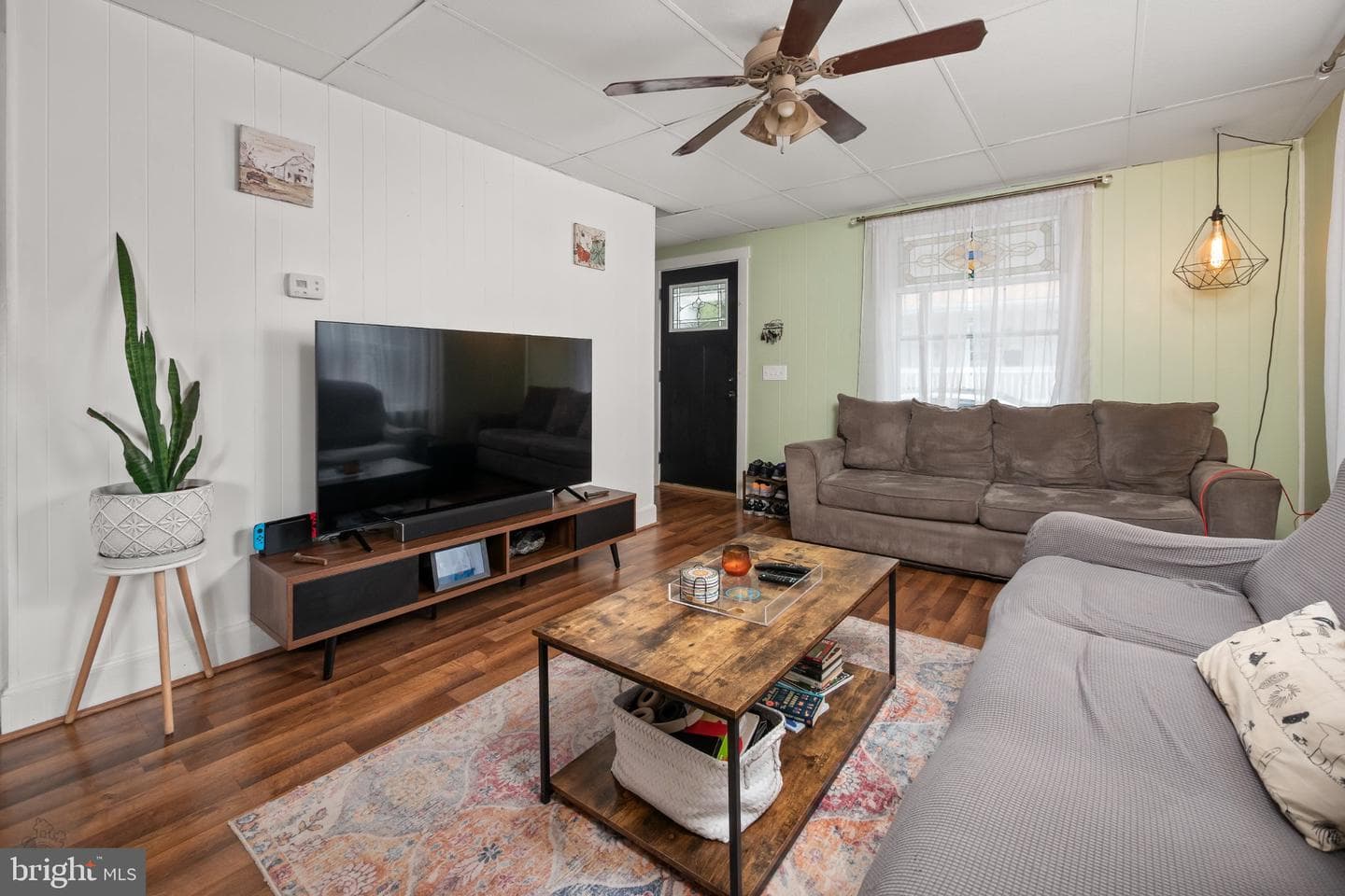 1124 Furnace Street photo 4