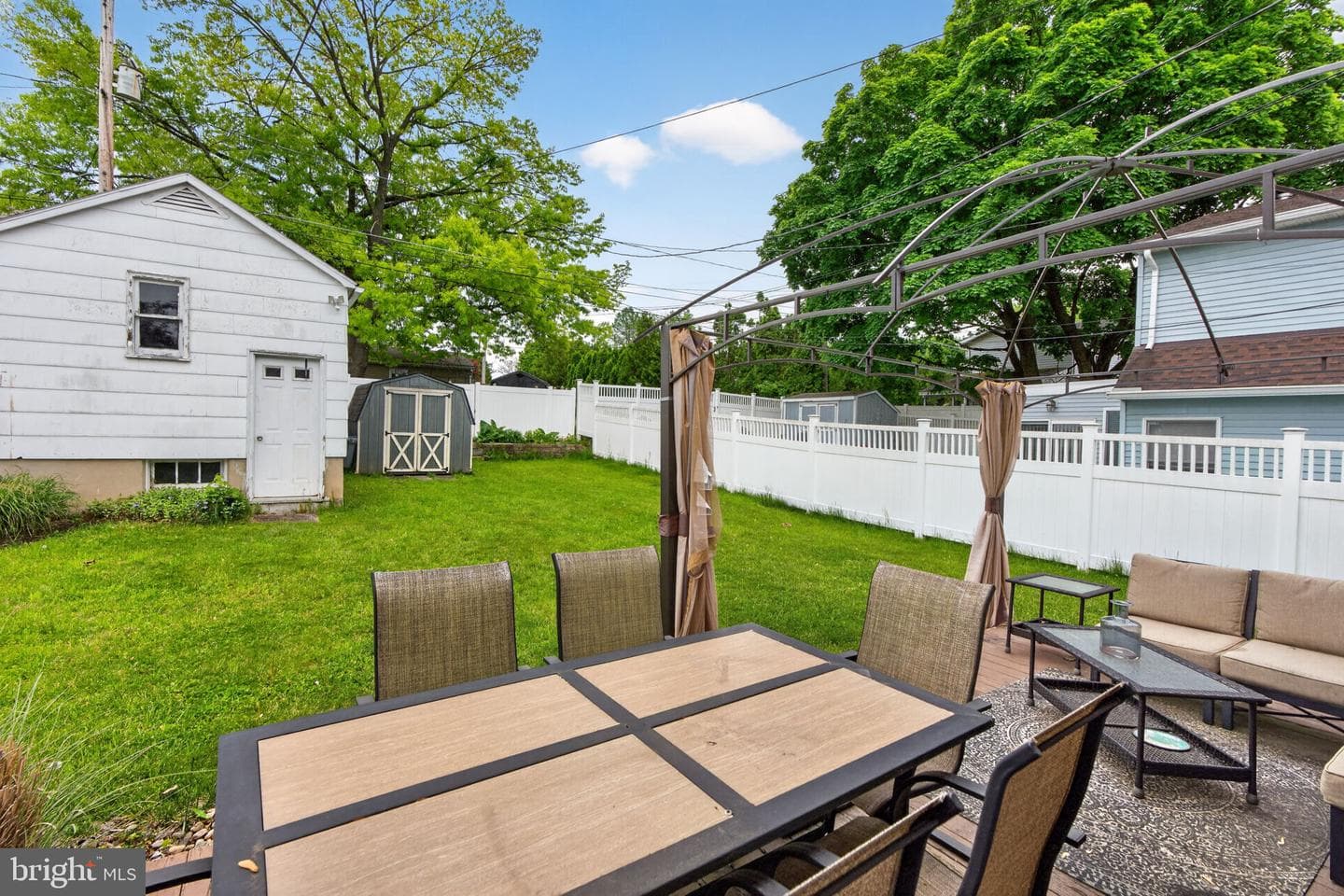 1716 Carlisle Street photo 28