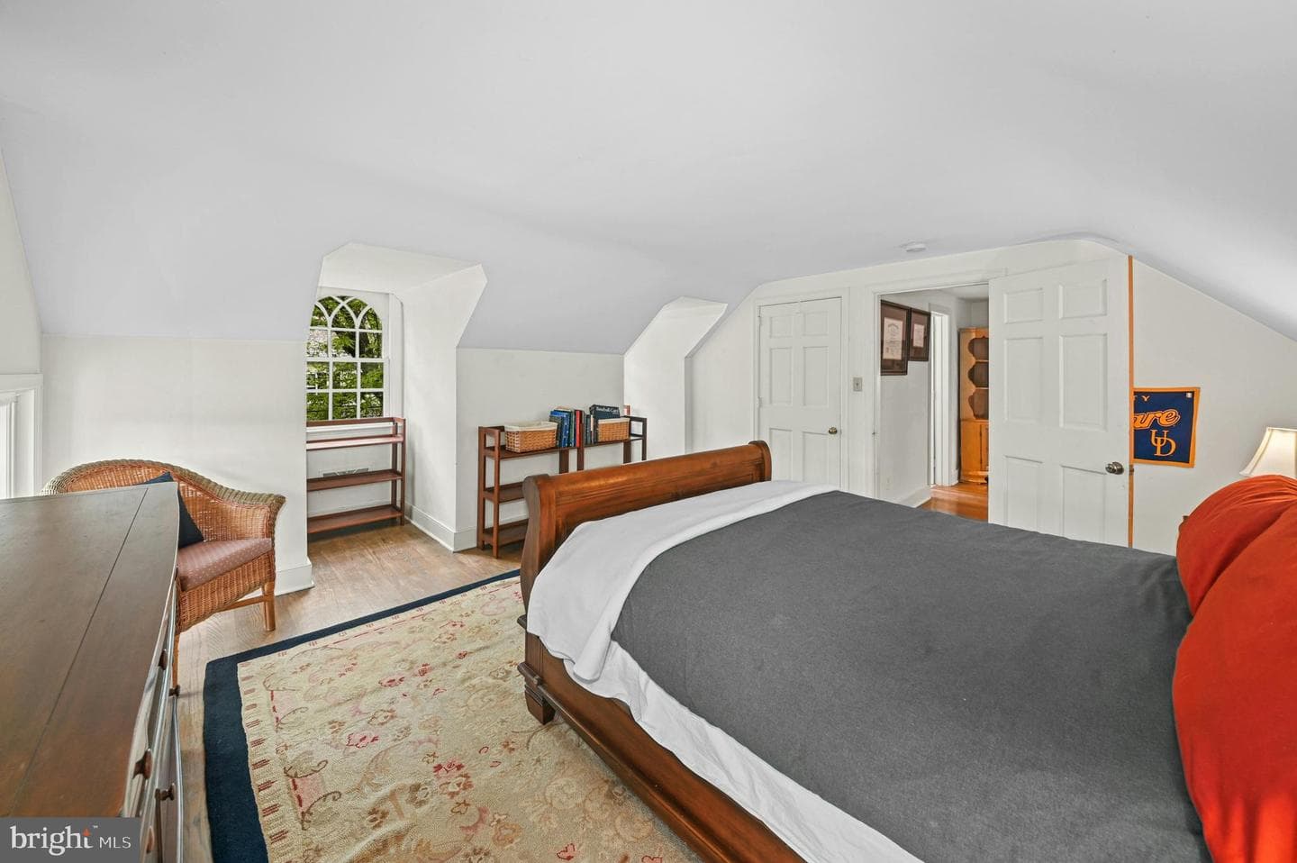 424 N New Street photo 34