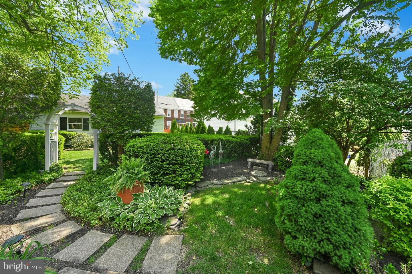 424 N New Street photo 43