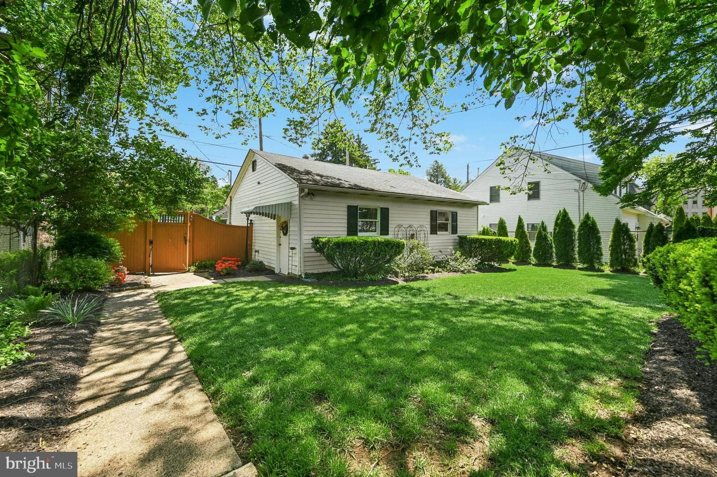 424 N New Street photo 44