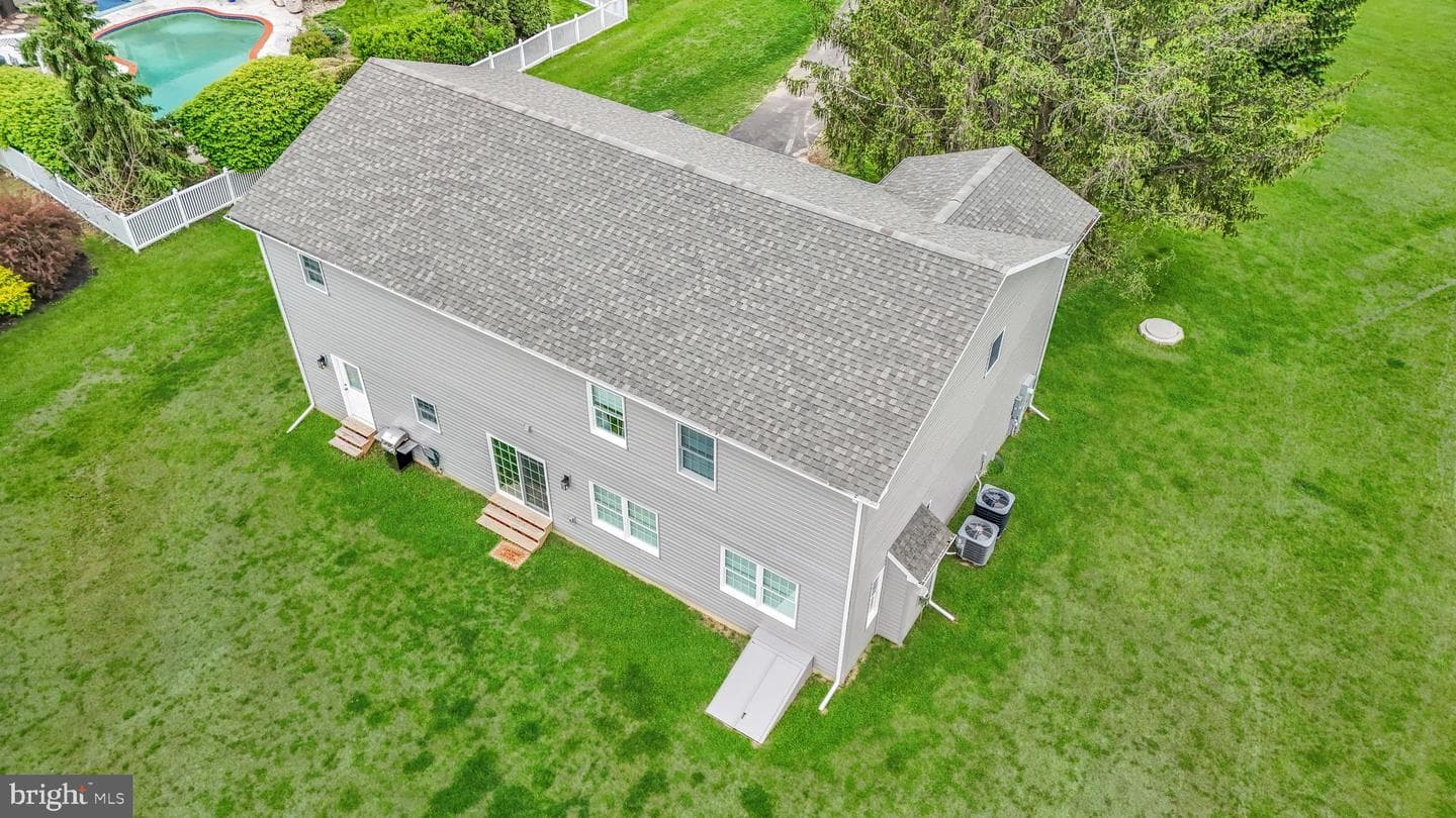 2840 Jacksonville Road photo 5