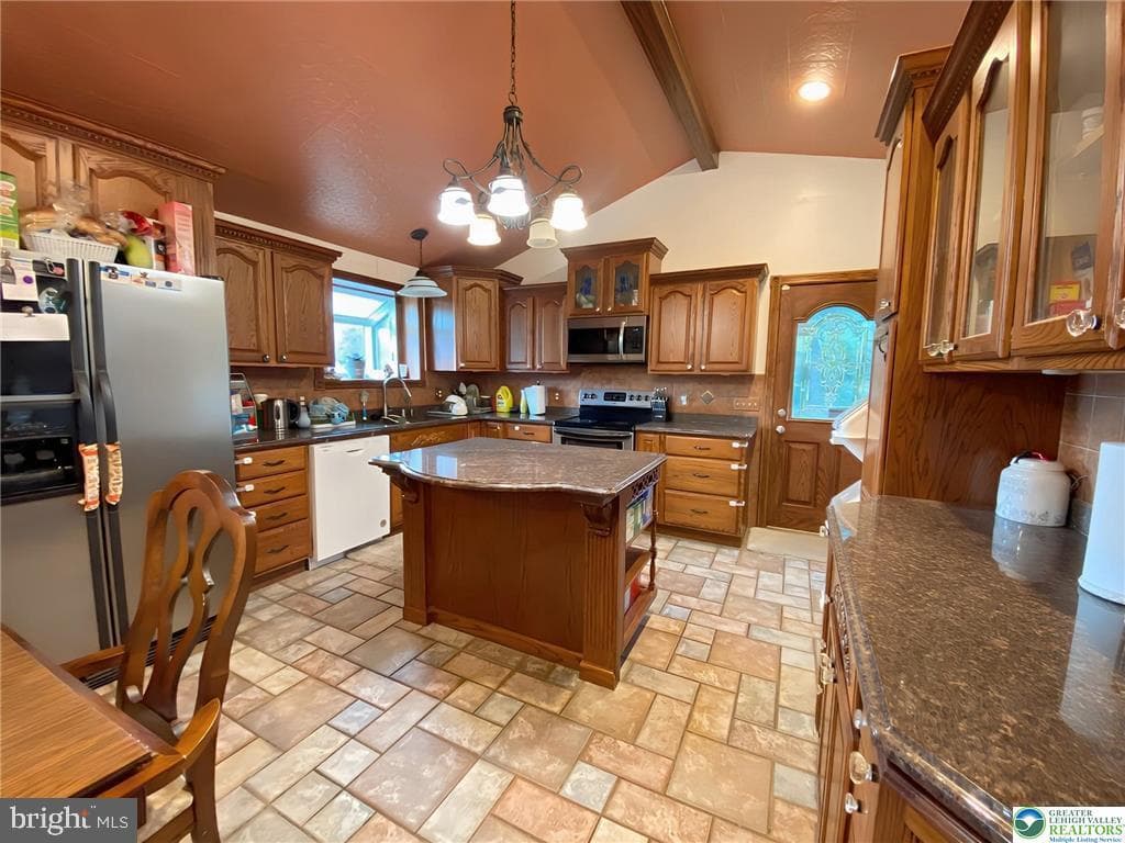3979 Kenrick Drive photo 10