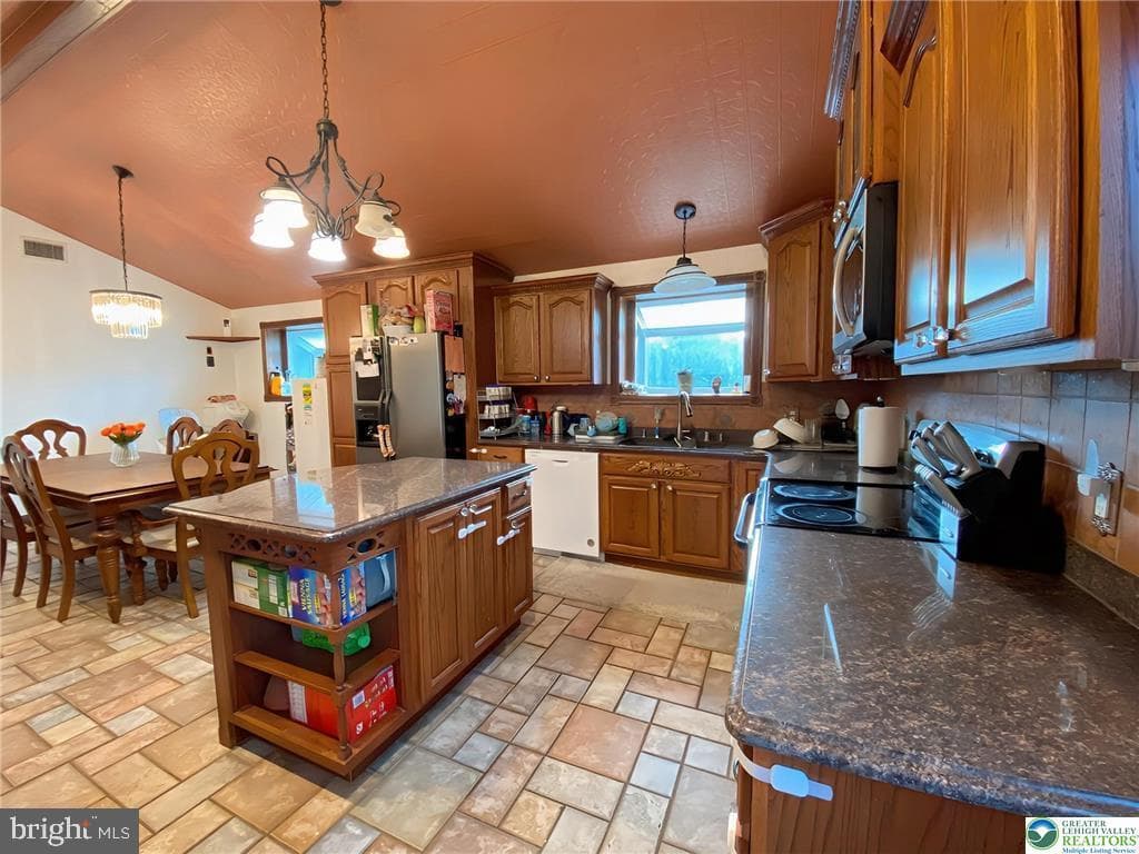 3979 Kenrick Drive photo 14