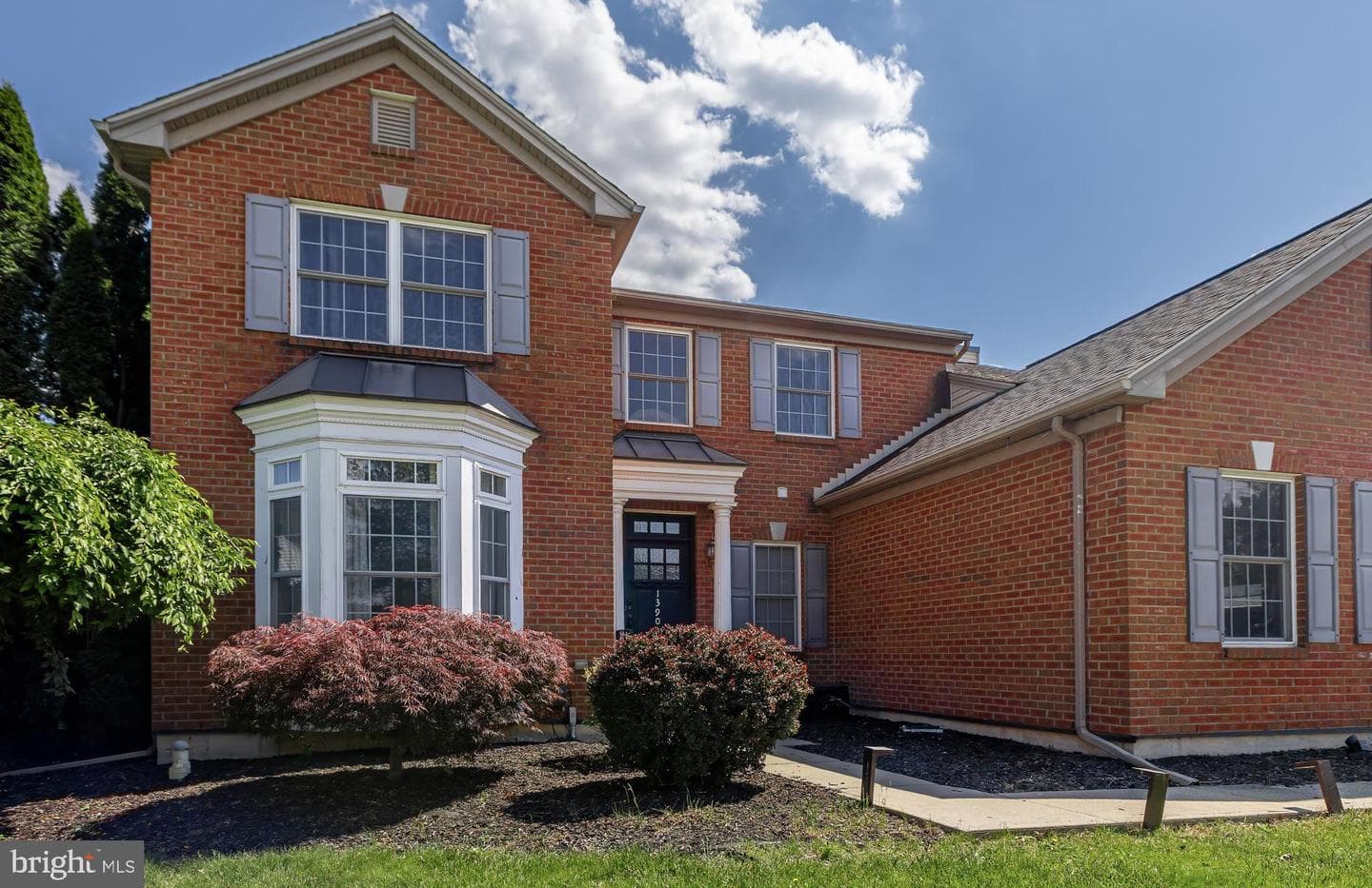 1390 Lorton Drive photo 2