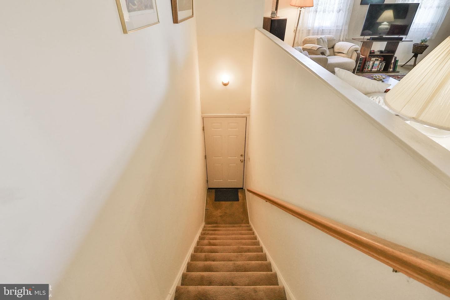 102 Drift Court #b photo 3