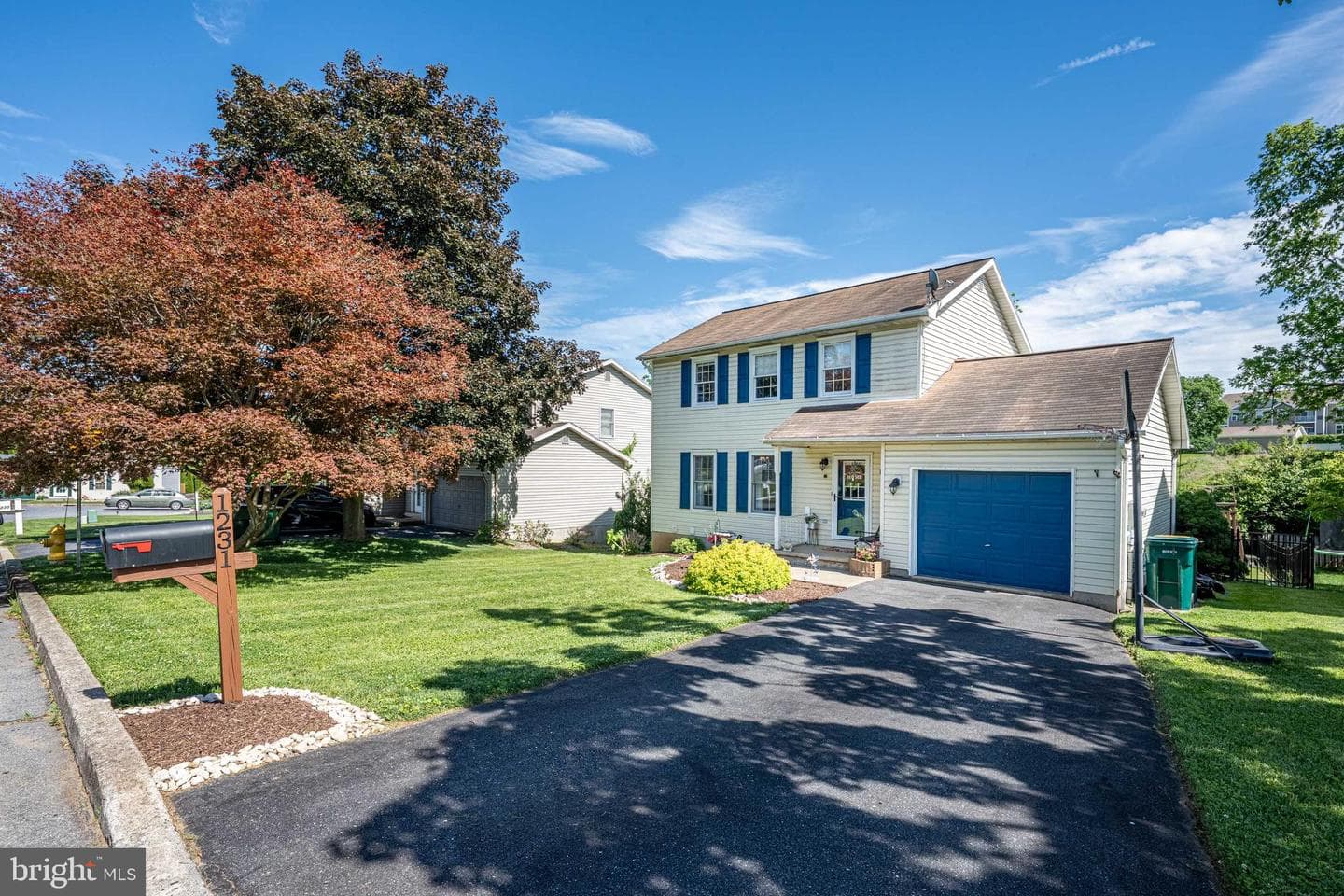 1231 Ann Marie Street photo 2