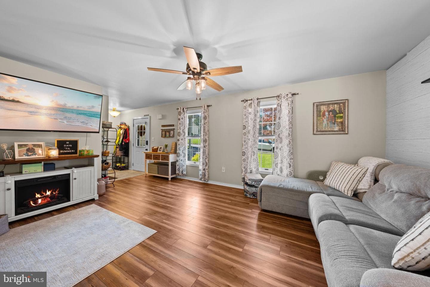 1231 Ann Marie Street photo 7