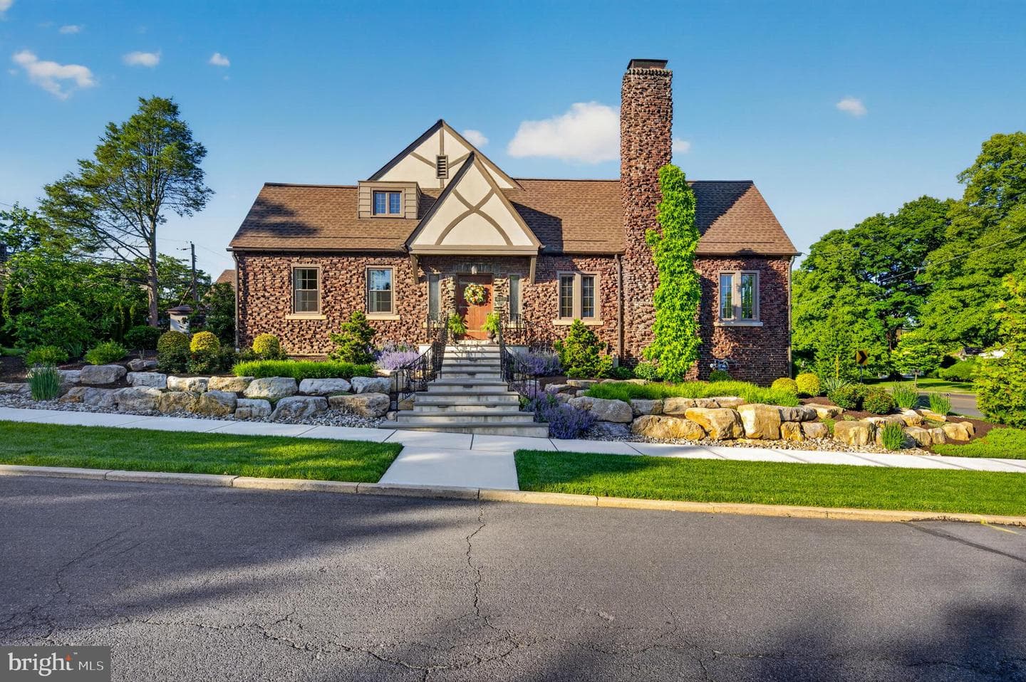 675 Edgeboro Boulevard, Bethlehem