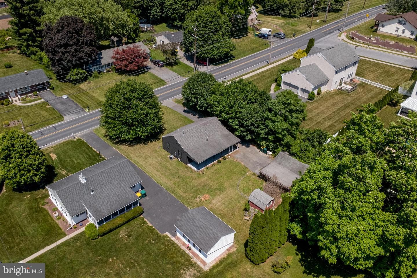 2424 Northwood Avenue photo 35