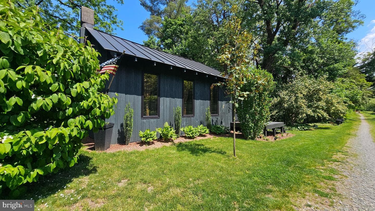 1855 S Delaware Drive photo 4