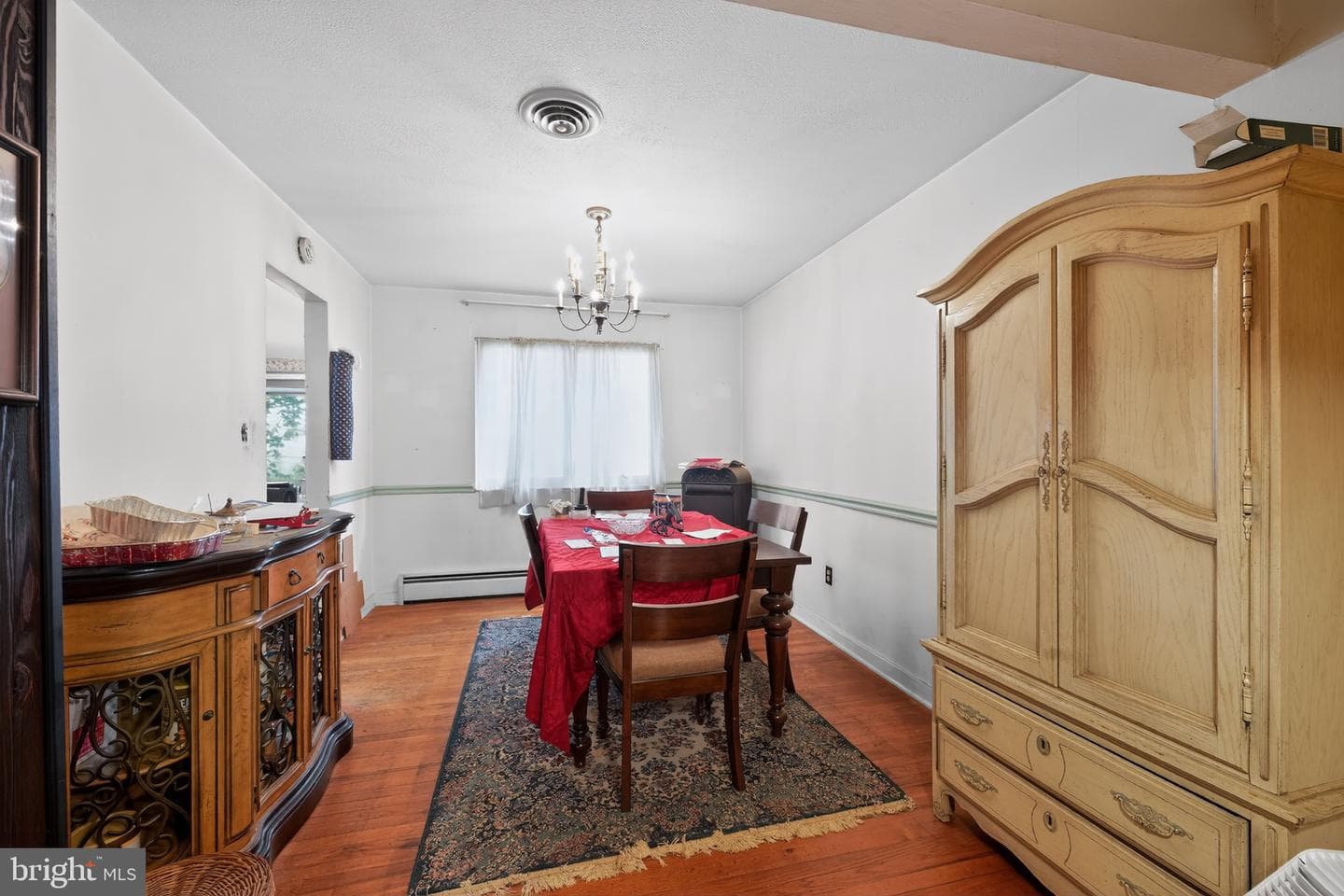 2055 Johnston Drive photo 4