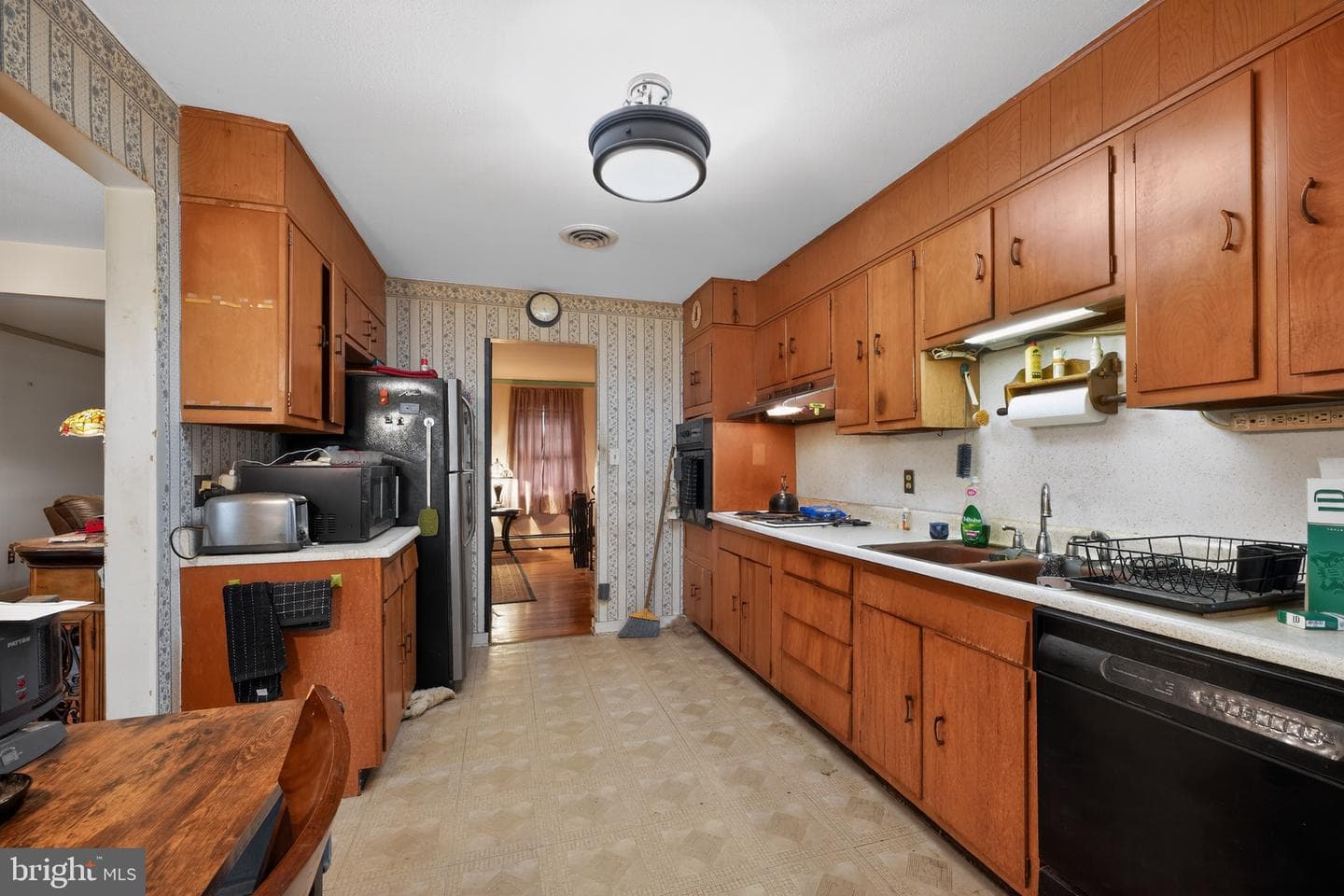2055 Johnston Drive photo 5