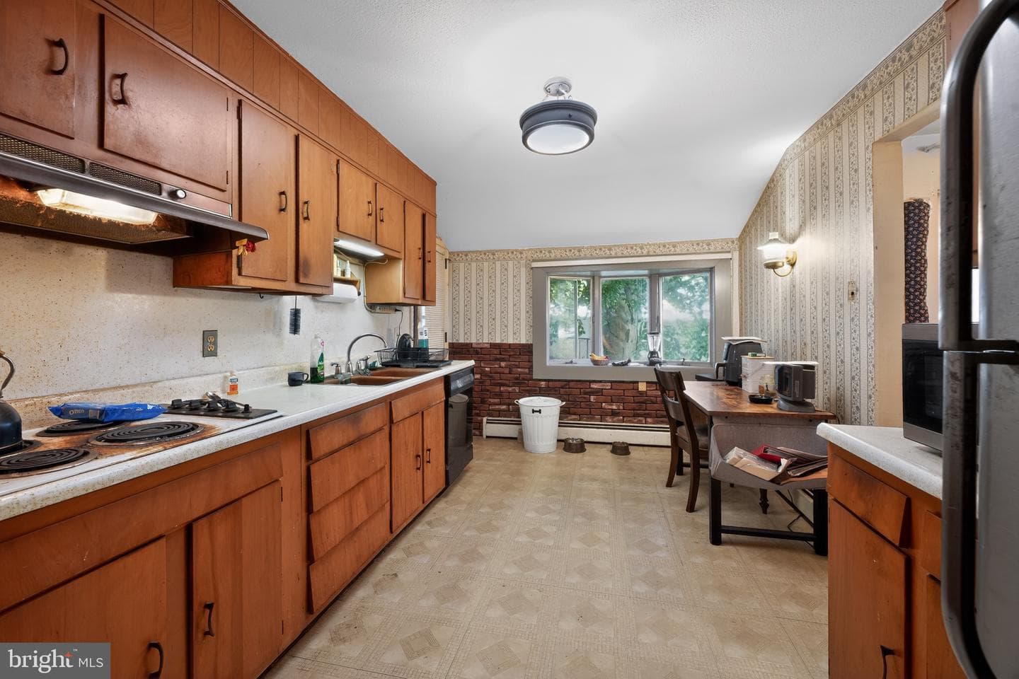 2055 Johnston Drive photo 6