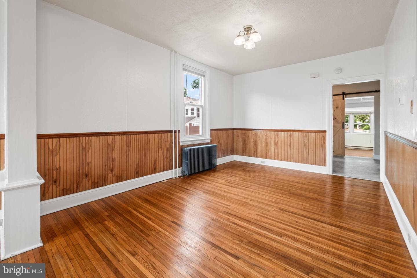 111 E Garrison Street photo 11