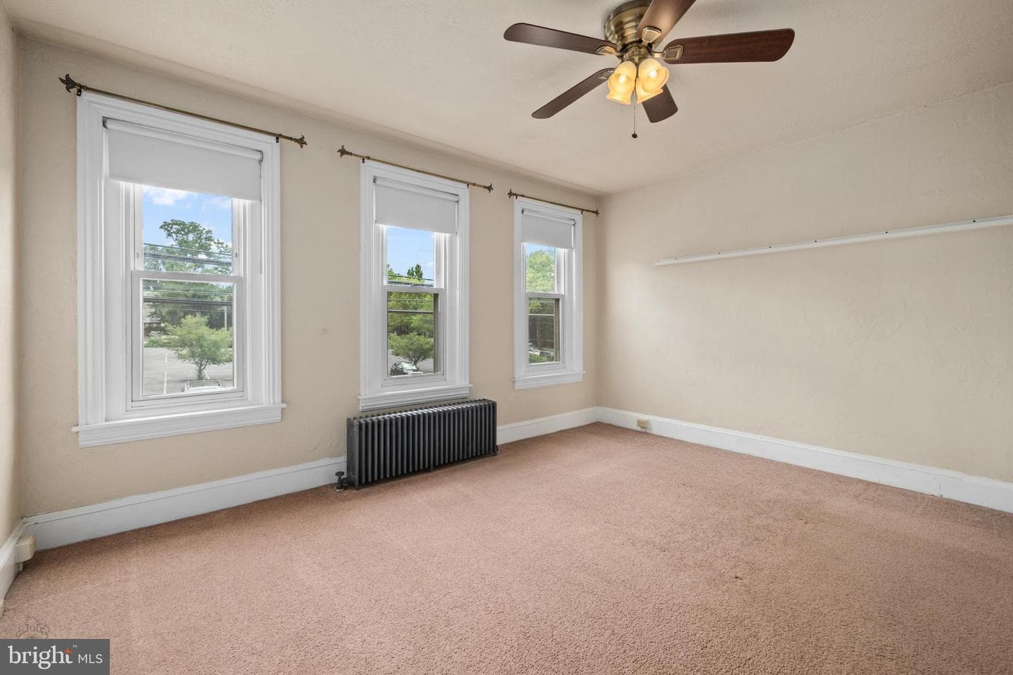 111 E Garrison Street photo 15