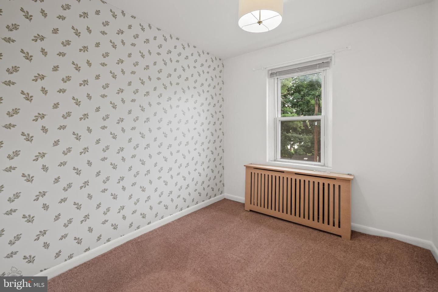 111 E Garrison Street photo 18