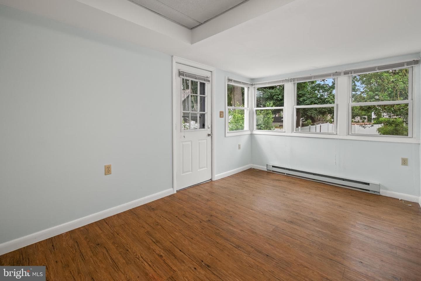 111 E Garrison Street photo 23