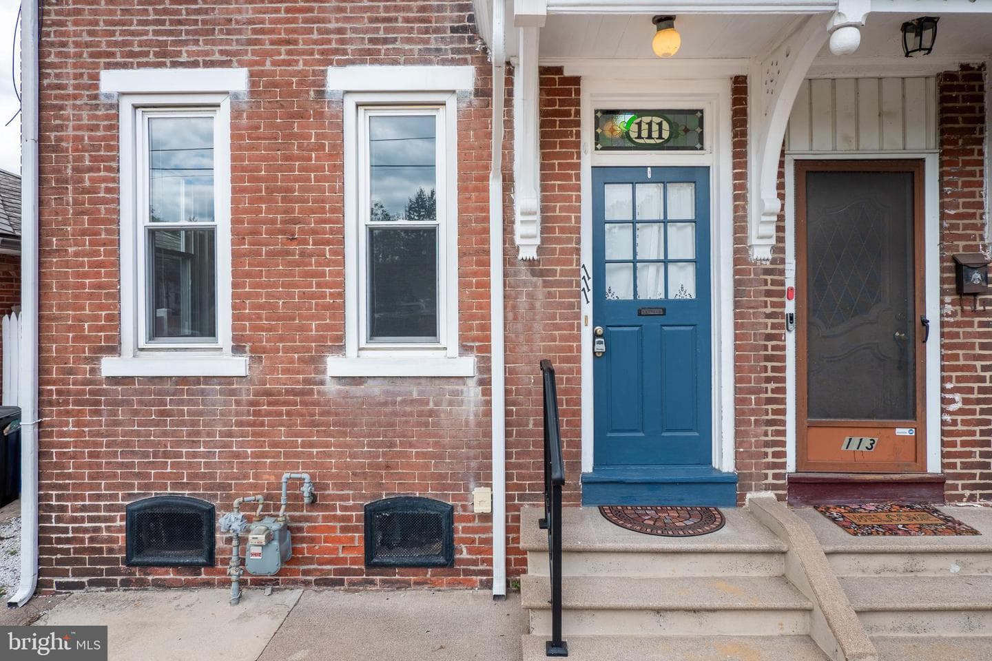 111 E Garrison Street photo 3