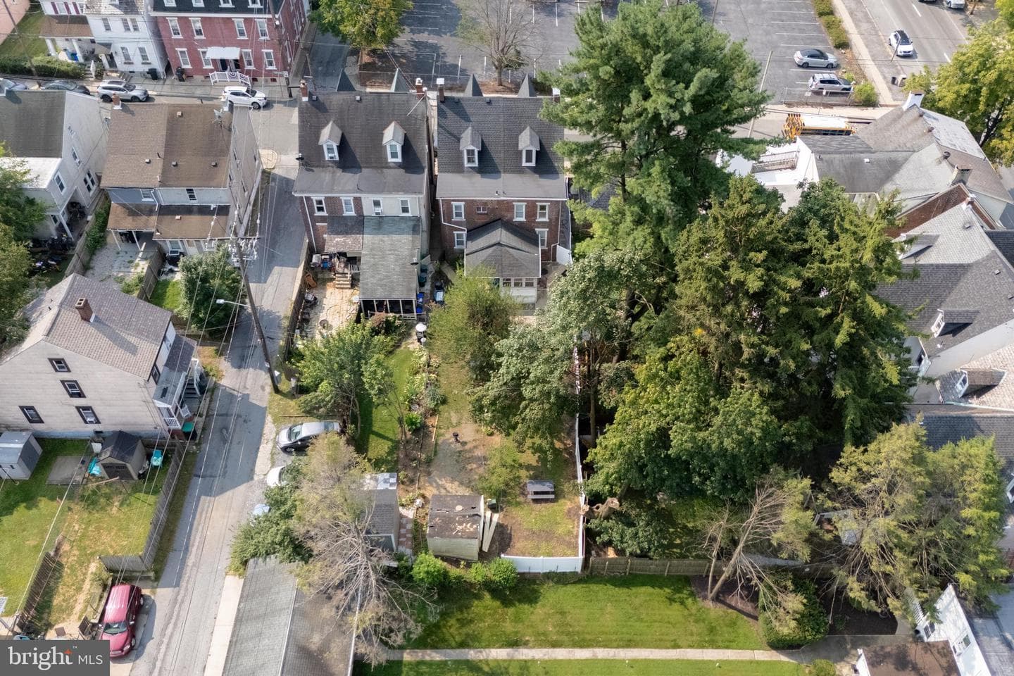 111 E Garrison Street photo 31