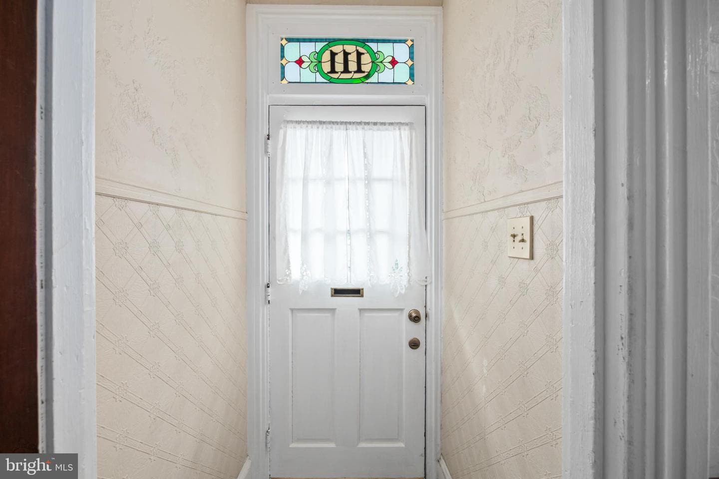 111 E Garrison Street photo 6