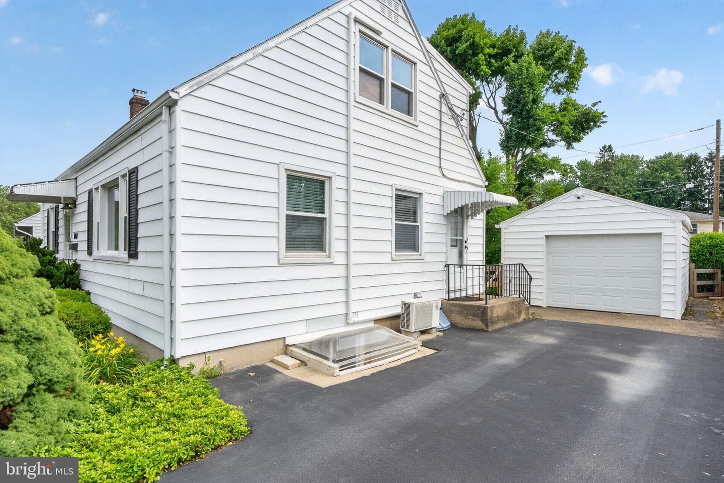1802 Snyder Street photo 28