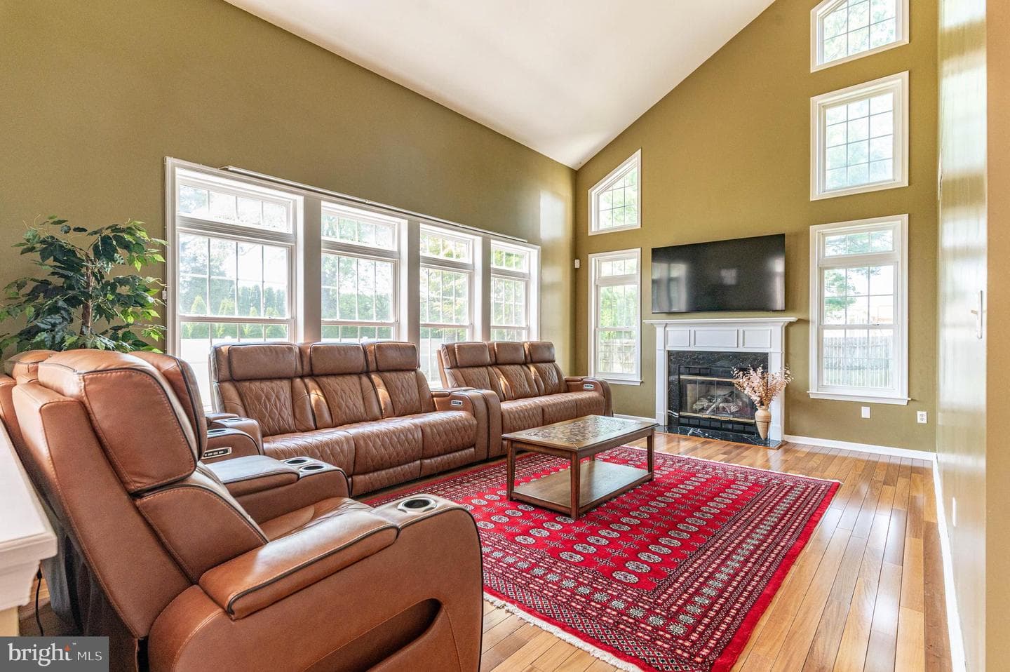 1410 Lorton Drive photo 4