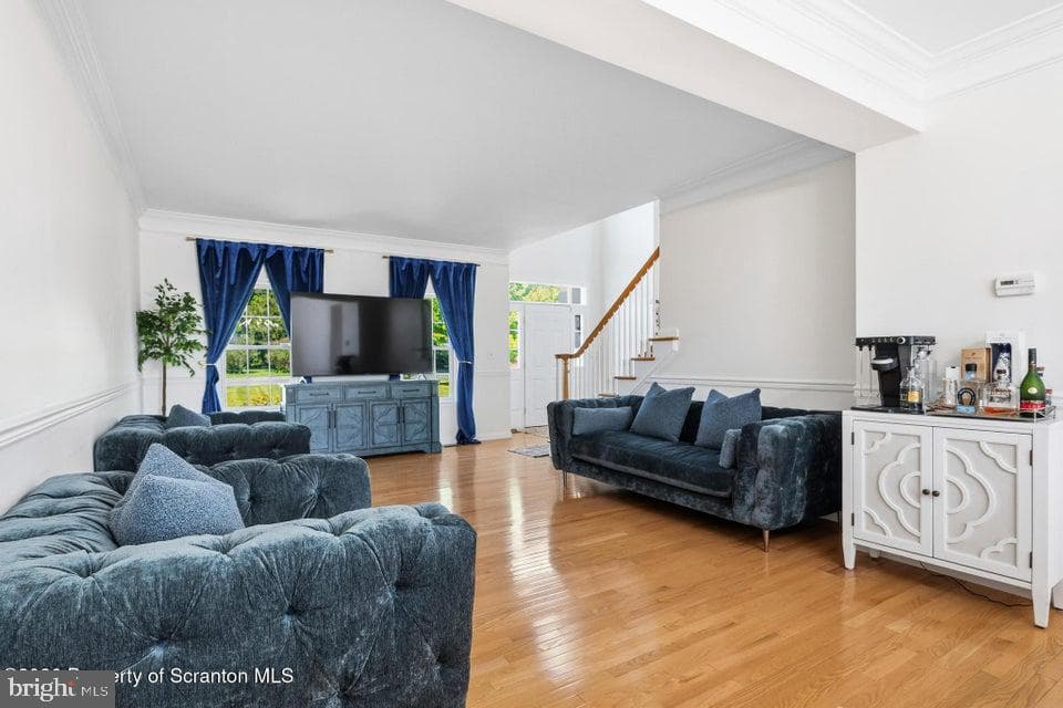 562 Country Club Road photo 16