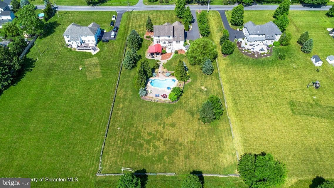 562 Country Club Road photo 45