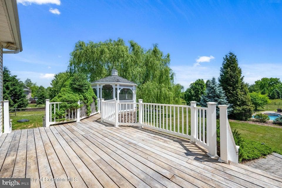 562 Country Club Road photo 47