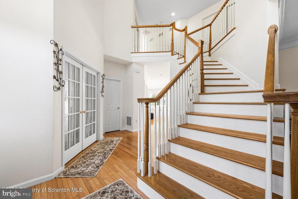 562 Country Club Road photo 5